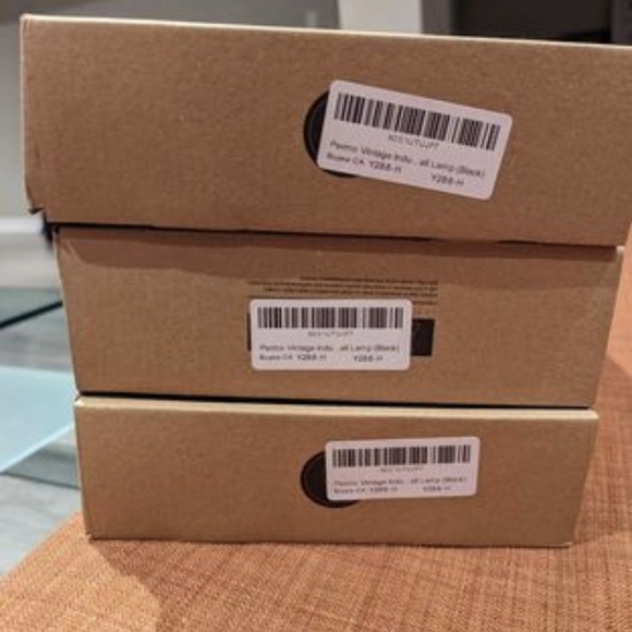 BRAND NEW IN BOX - Industrial style wall sconce black (set of 3) - Picture 4 of 4